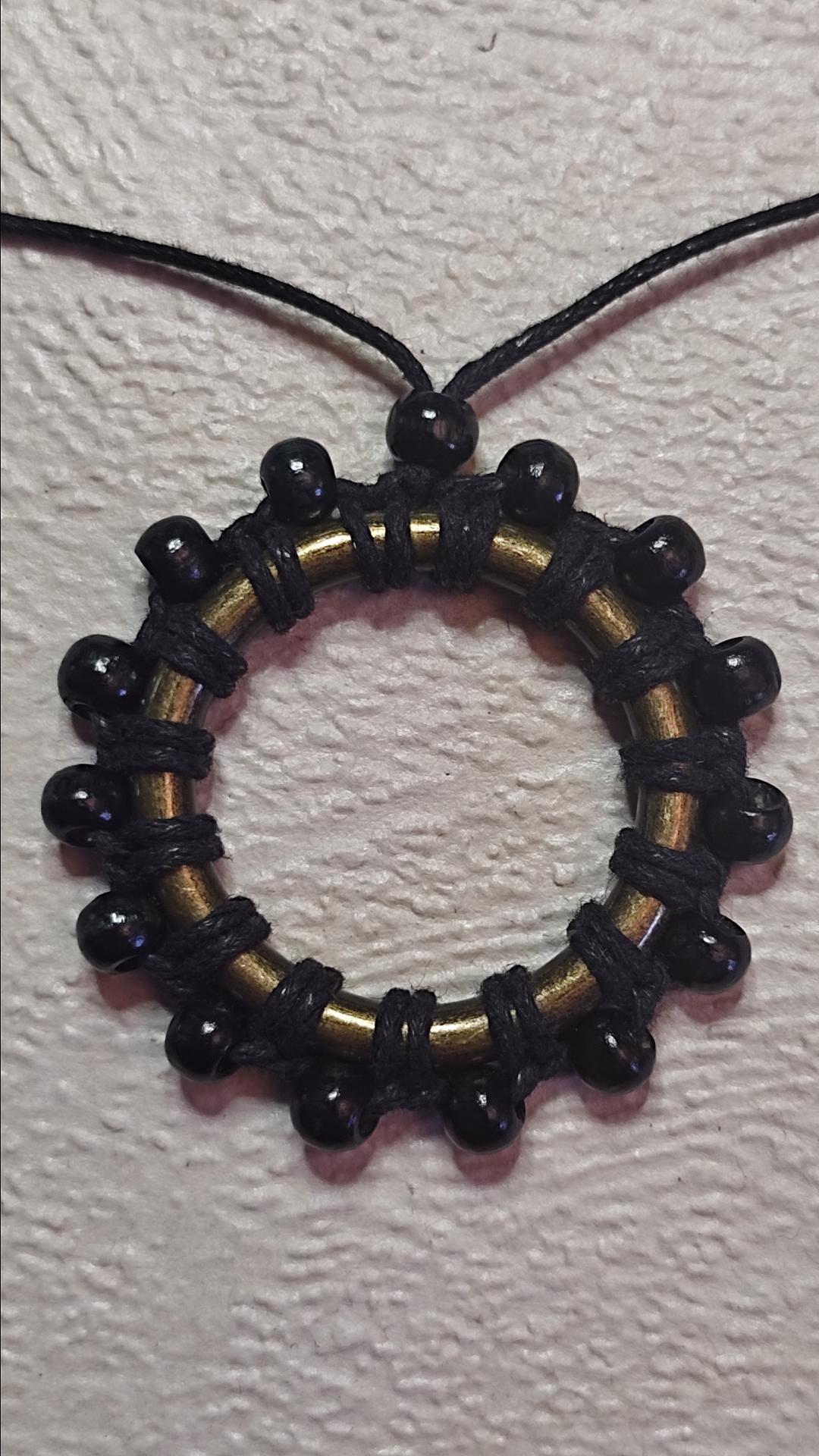 3 pendentifs perles noires