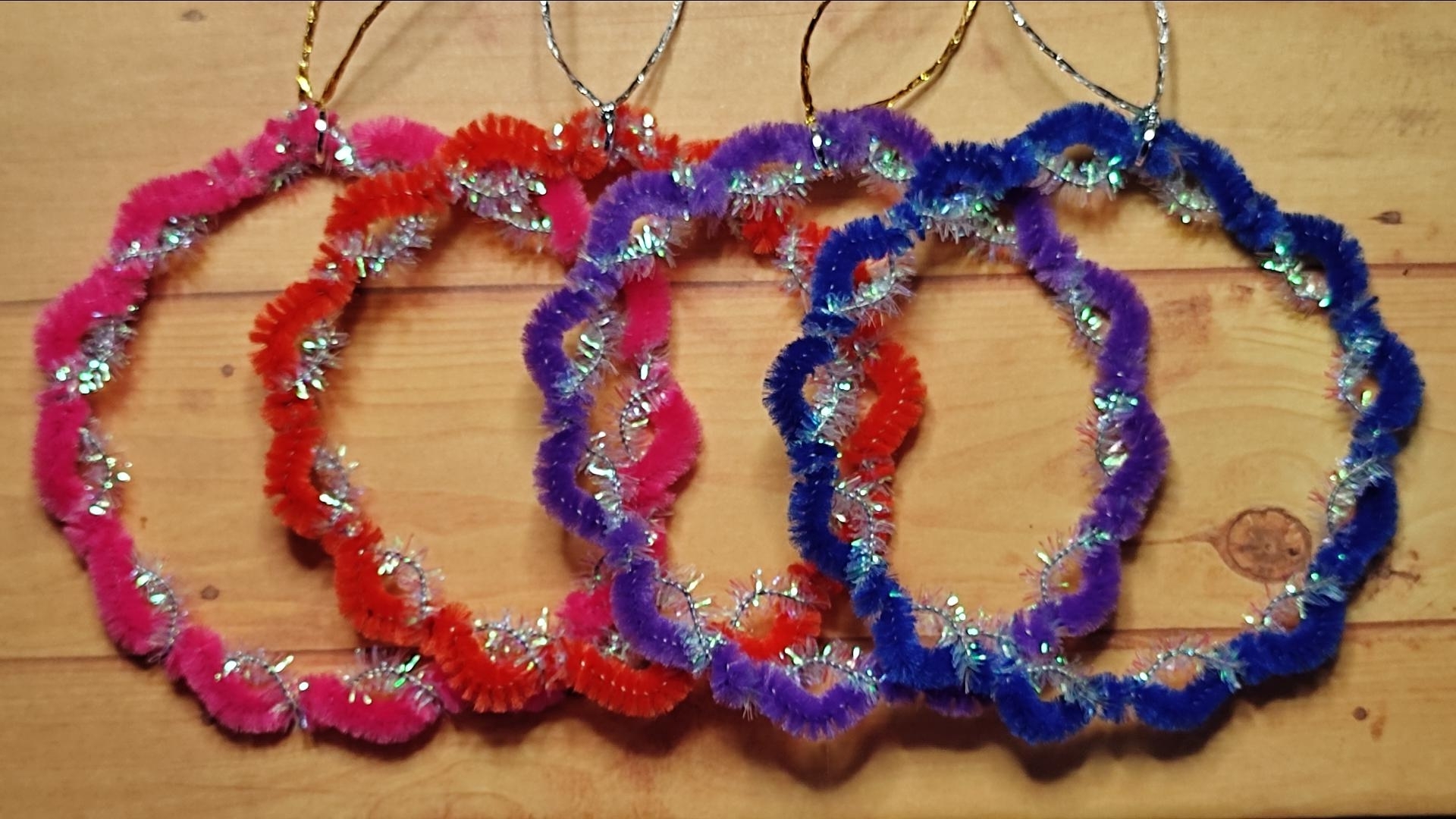 4 cercles chenille
