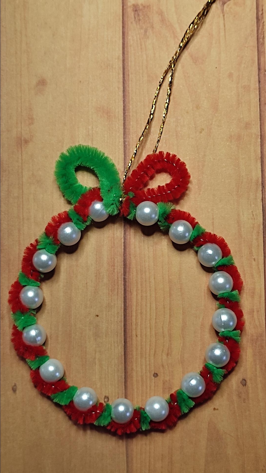 5 couronne perlee rouge et verte
