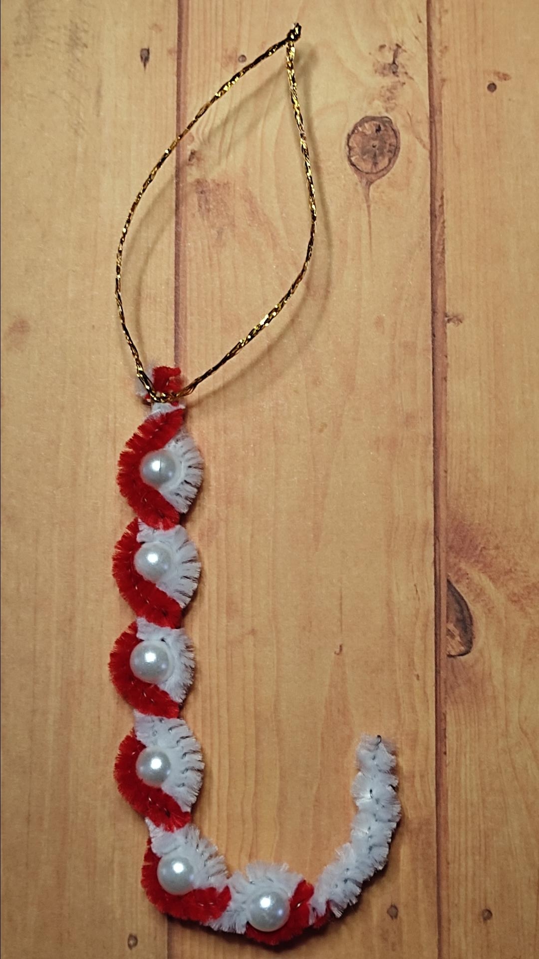 7 sucre d orge chenille rouge et blanche