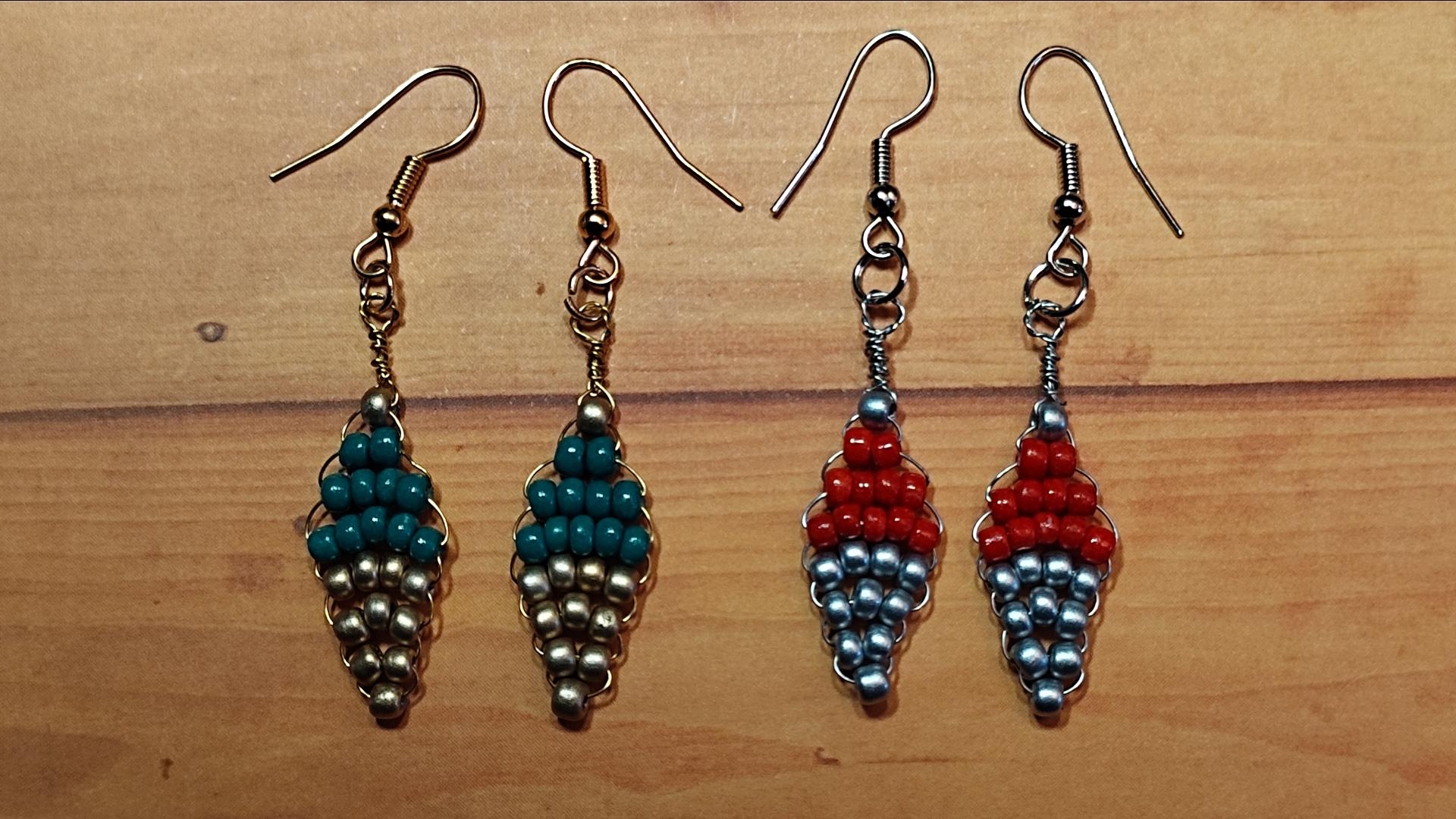 Pendants rouges et verts